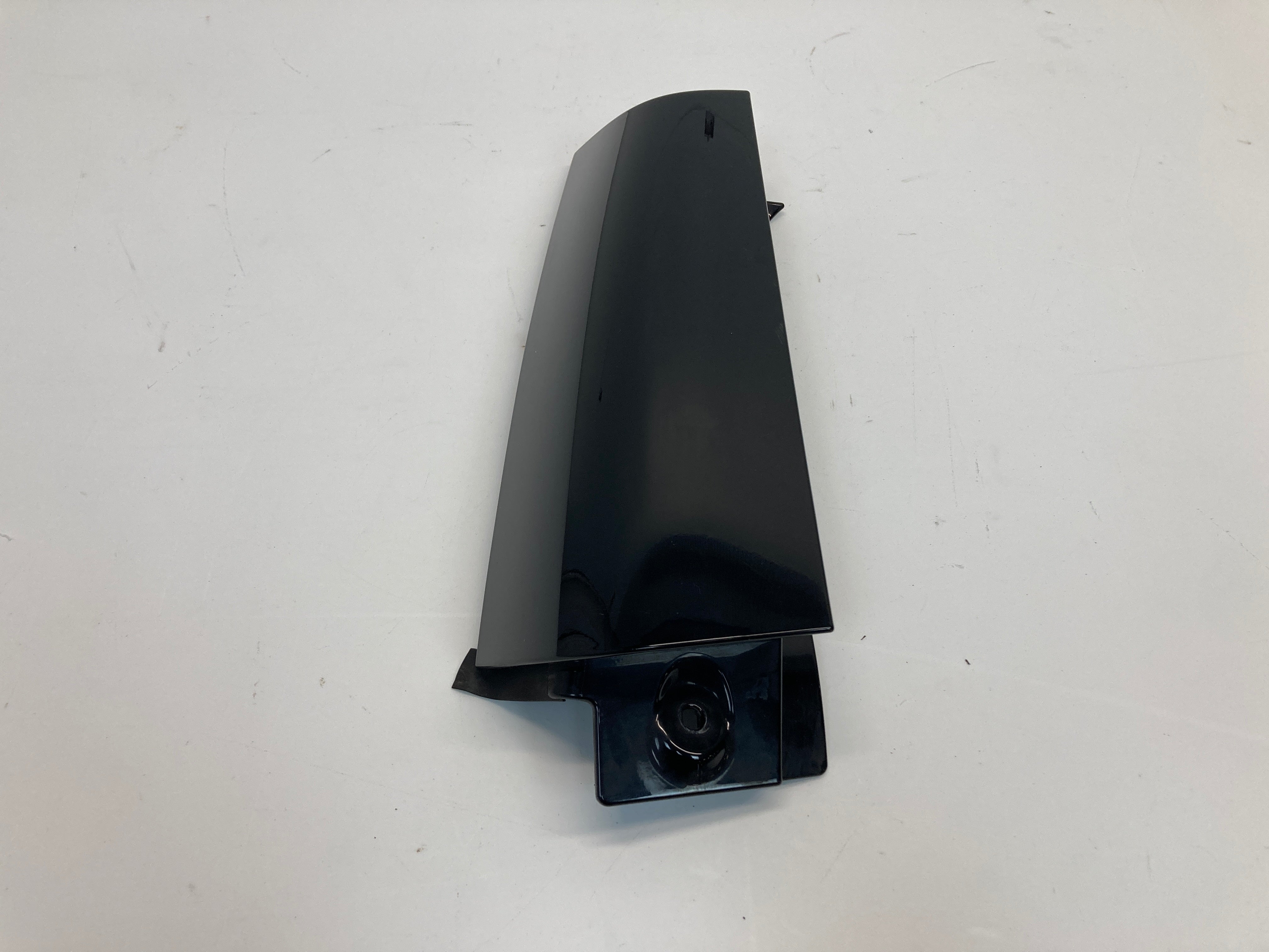 Mini Cooper, Mini Clubman Left Exterior C Column Cover Trim 51137167227 08-14 R55 359