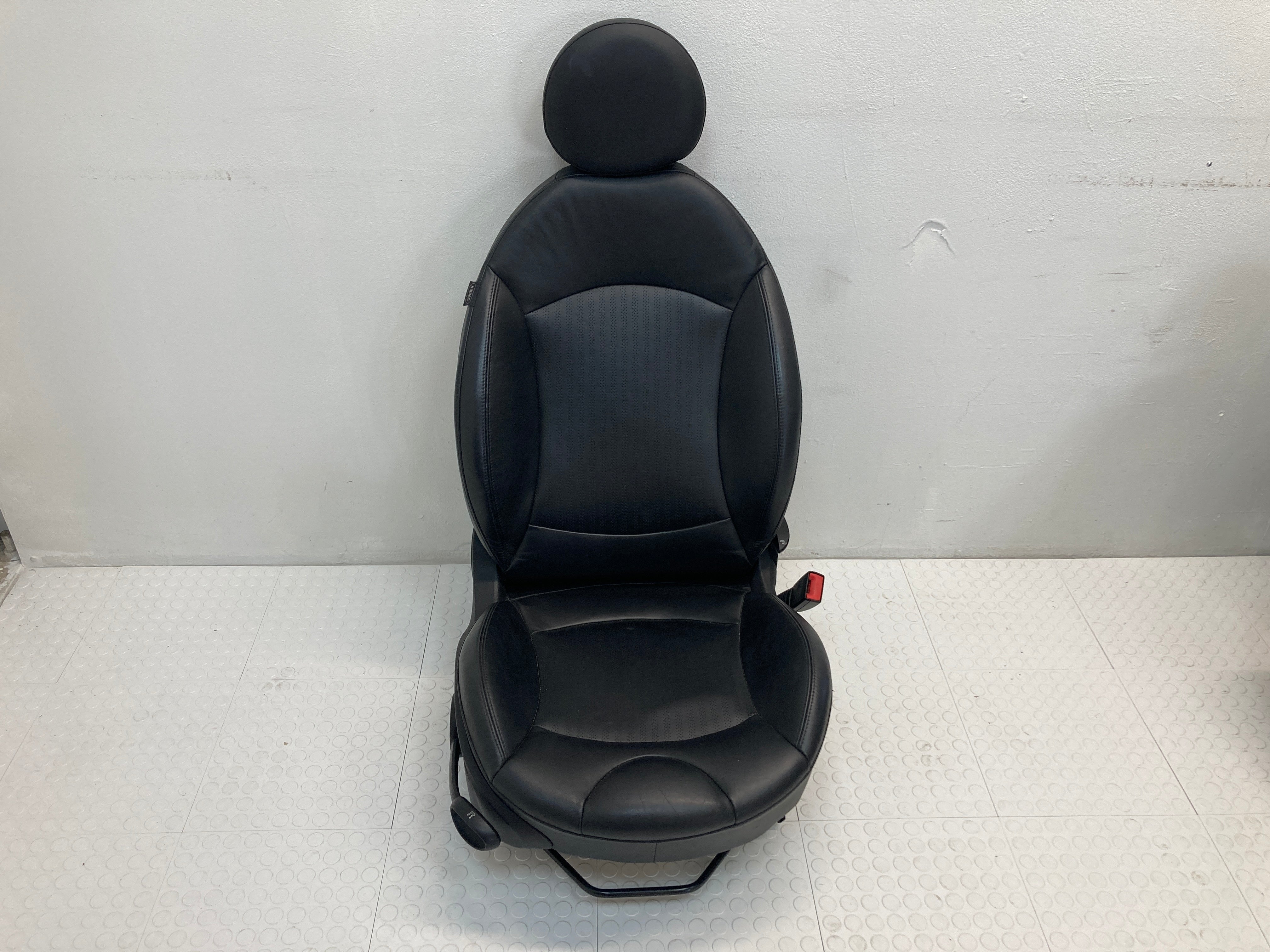 Mini Cooper, Mini Cooper Sport Seats Leather Punch Carbon Black T8E1 Heated 07-14 R56 R55