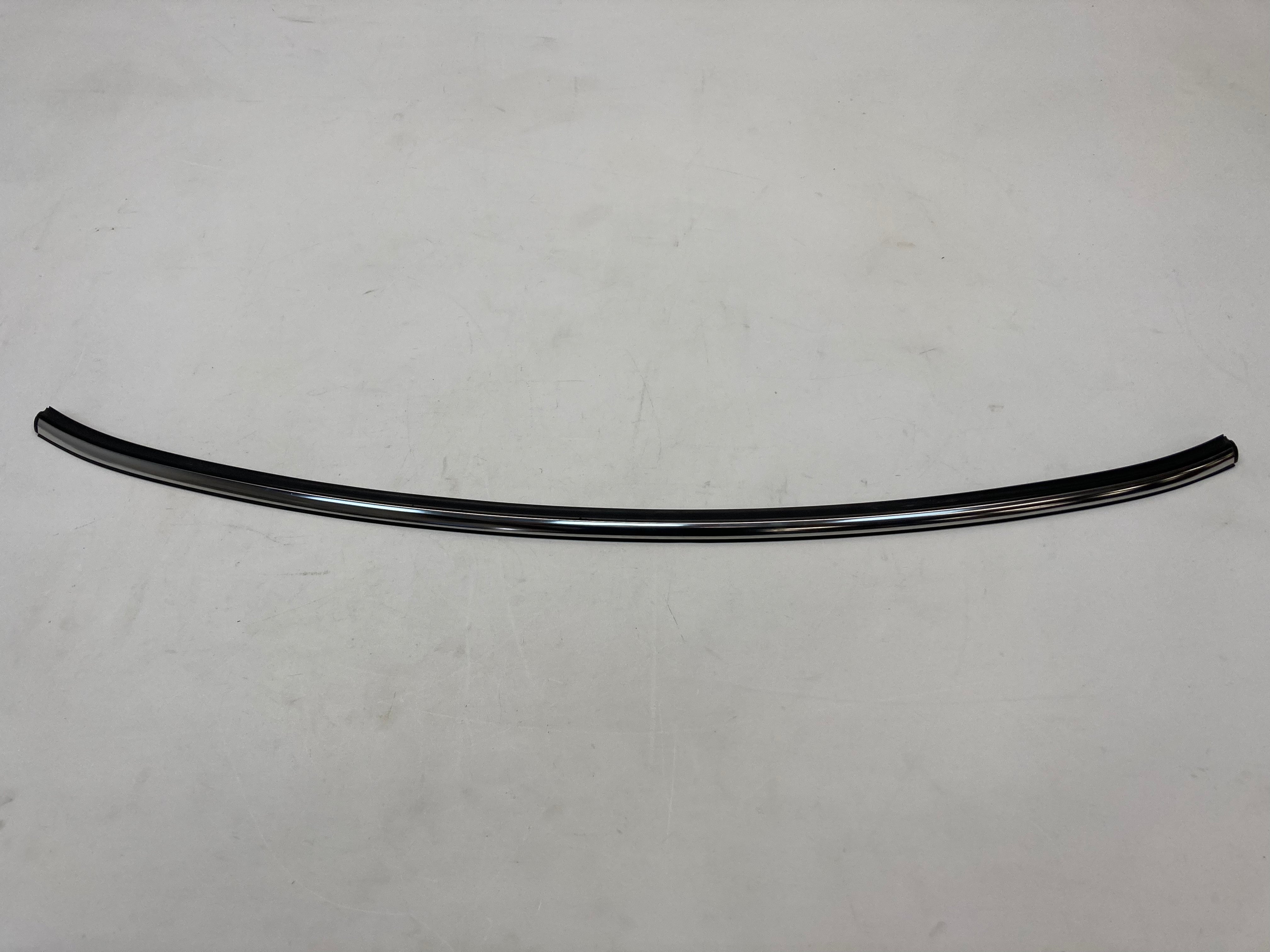 MINI, Mini Countryman Trunk Lid Trim Strip  51139810473 11-16 R60